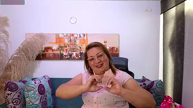 maylinlee online show from 01/23/25, 07:51