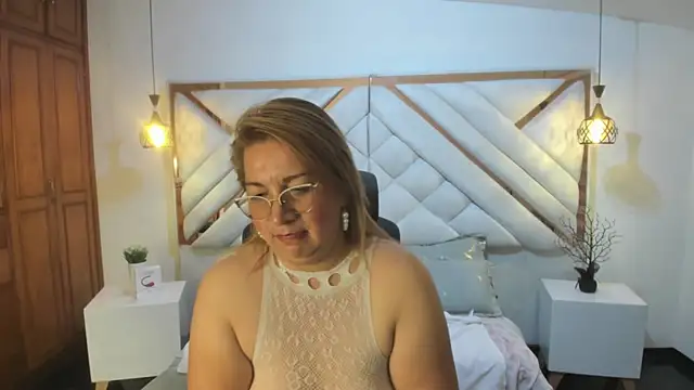 maylinlee online show from 03/13/25, 11:59