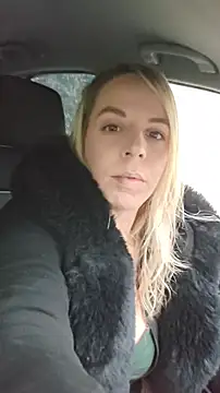 Snapshot of SweetyNinaOff1 chatting on 01/17/26, 03:39 SweetyNinaOff1 online show from 01/17/26, 03:39