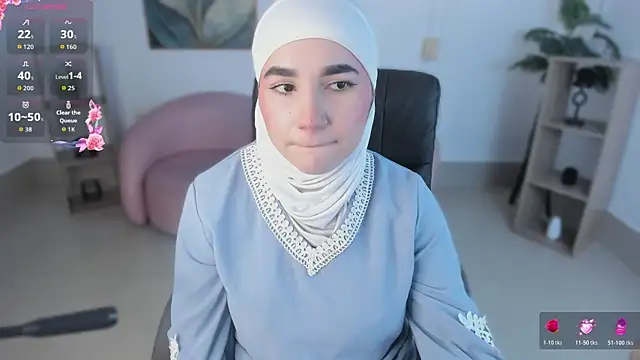 Snapshot of Ayha_khalaf chatting on 11/16/25, 01:11 Ayha khalaf online show from 11/16/25, 01:11