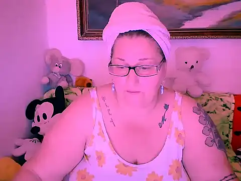 mayamayx online show from 10/19/25, 07:25