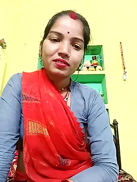 Snapshot of Bhuvi_Bedi chatting on 02/11/25, 06:51 Bhuvi Bedi online show from 02/11/25, 06:51