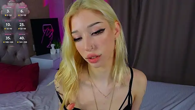 Snapshot of SallyCha chatting on 02/25/26, 07:18 SallyCha online show from 02/25/26, 07:18