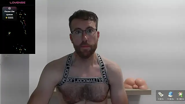 Snapshot of machohiberiko chatting on 10/15/25, 07:58 machohiberiko online show from 10/15/25, 07:58