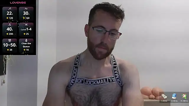 Snapshot of machohiberiko chatting on 11/13/25, 05:34 machohiberiko online show from 11/13/25, 05:34