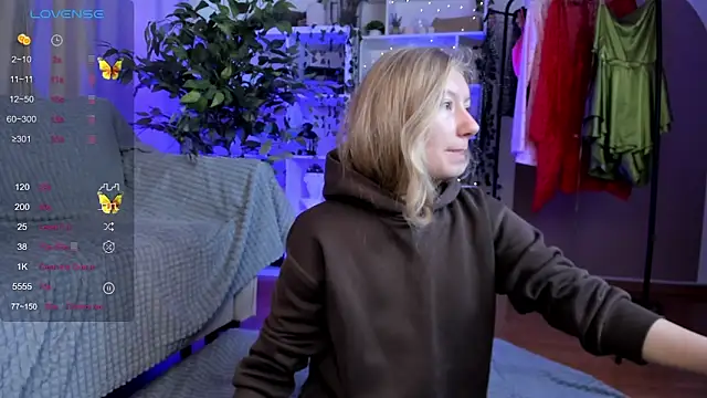 Snapshot of Rachel_Rut chatting on 10/09/25, 04:10 Rachel Rut online show from 10/09/25, 04:10