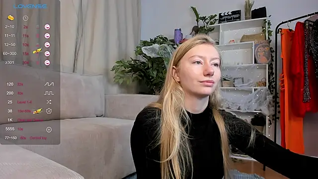 Snapshot of Rachel_Rut chatting on 10/28/25, 04:05 Rachel Rut online show from 10/28/25, 04:05