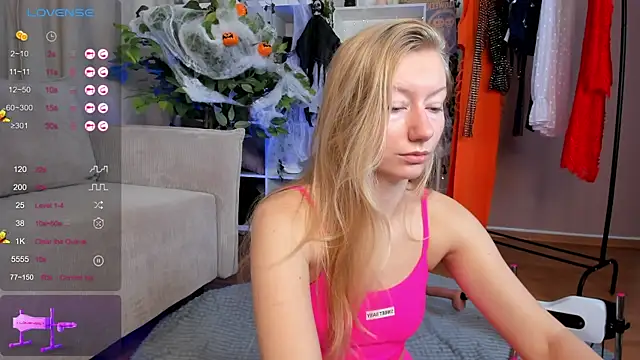 Snapshot of Rachel_Rut chatting on 10/29/25, 04:15 Rachel Rut online show from 10/29/25, 04:15