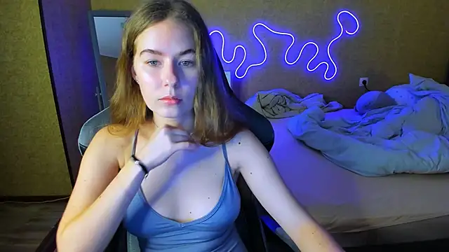 EmilyPaw online show from 05/08/26, 06:57