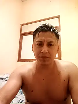 Snapshot of LuisMex1998 chatting on 02/02/26, 02:21 LuisMex1998 online show from 02/02/26, 02:21