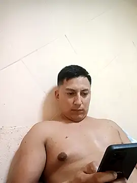 Snapshot of LuisMex1998 chatting on 02/26/26, 09:52 LuisMex1998 online show from 02/26/26, 09:52