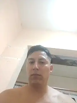Snapshot of LuisMex1998 chatting on 02/26/26, 11:48 LuisMex1998 online show from 02/26/26, 11:48