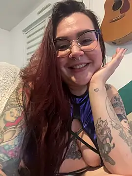 Snapshot of Cherrycherrymiss chatting on 03/04/25, 01:59 Cherrycherrymiss online show from 03/04/25, 01:59