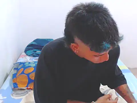 lu nastyboy18 online show from 02/01/25, 06:10