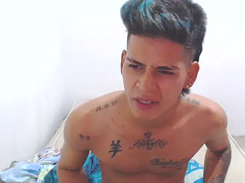 lu nastyboy18 online show from 02/04/25, 10:10