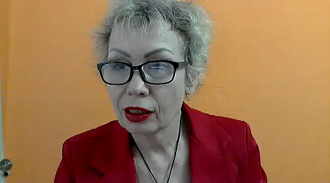NessyJenixs online show from 02/13/25, 06:48