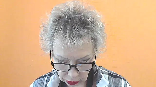 Snapshot of NessyJenixs chatting on 10/05/25, 06:56 NessyJenixs online show from 10/05/25, 06:56