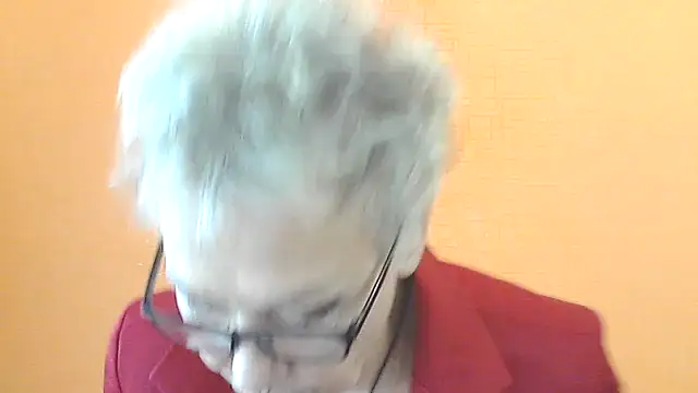 Snapshot of NessyJenixs chatting on 10/22/25, 07:08 NessyJenixs online show from 10/22/25, 07:08