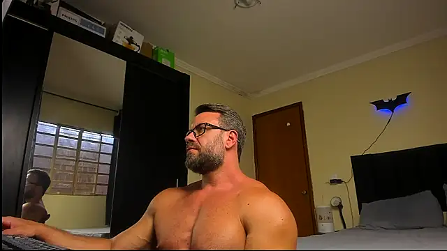 Snapshot of sexyflight chatting on 11/05/25, 04:40 sexyflight online show from 11/05/25, 04:40