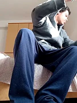 Snapshot of cingonduro chatting on 01/22/25, 09:24 cingonduro online show from 01/22/25, 09:24