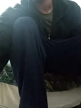 Snapshot of cingonduro chatting on 02/28/25, 07:35 cingonduro online show from 02/28/25, 07:35