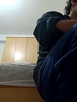 Snapshot of cingonduro chatting on 03/04/25, 07:01 cingonduro online show from 03/04/25, 07:01