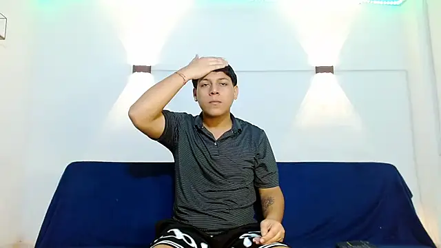 Snapshot of Tylerdrdn chatting on 12/13/25, 09:31 Tylerdrdn online show from 12/13/25, 09:31