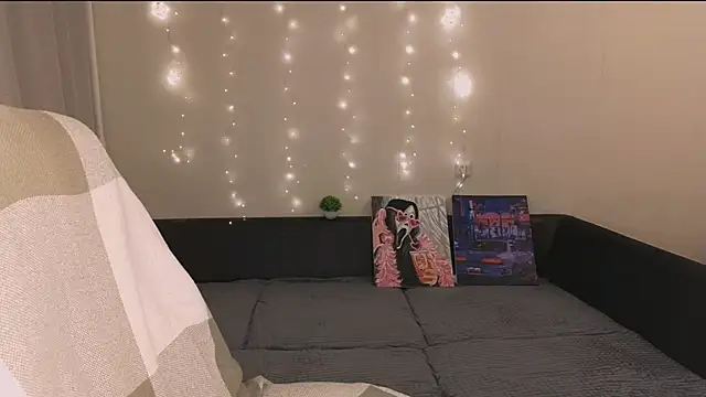 Snapshot of Hanna_melon chatting on 11/16/25, 09:31 Hanna melon online show from 11/16/25, 09:31