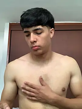 Snapshot of max_ryderr chatting on 01/27/25, 03:50 max ryderr online show from 01/27/25, 03:50