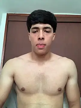 Snapshot of max_ryderr chatting on 01/29/25, 03:58 max ryderr online show from 01/29/25, 03:58