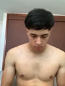 Snapshot of max_ryderr chatting on 02/05/25, 09:18 max ryderr online show from 02/05/25, 09:18