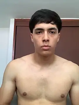 Snapshot of max_ryderr chatting on 02/10/25, 08:21 max ryderr online show from 02/10/25, 08:21