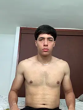 Snapshot of max_ryderr chatting on 02/18/25, 03:54 max ryderr online show from 02/18/25, 03:54