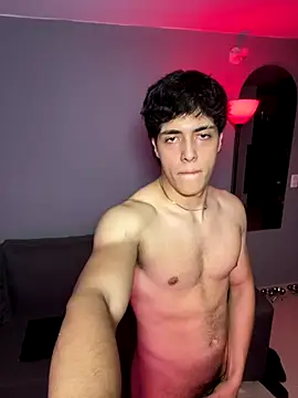 Snapshot of max_ryderr chatting on 10/29/25, 06:59 max ryderr online show from 10/29/25, 06:59