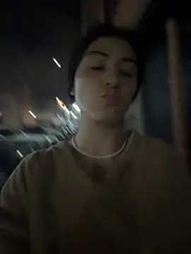 Snapshot of fiorella_paris chatting on 11/29/25, 03:42 fiorella paris online show from 11/29/25, 03:42