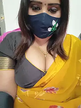 Queenflowerr online show from 06/04/26, 09:37