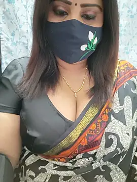 Queenflowerr online show from 06/08/26, 07:36