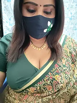 Queenflowerr online show from 06/11/26, 06:17