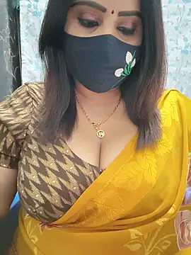 Queenflowerr online show from 06/12/26, 08:08