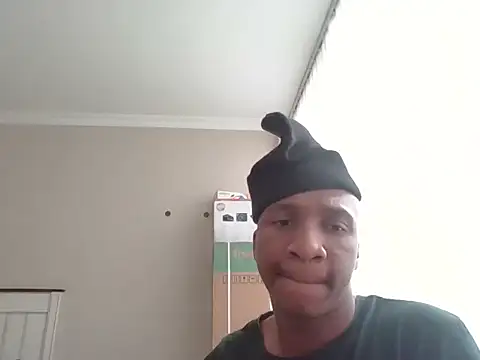 sydmanyoba online show from 10/30/25, 06:04