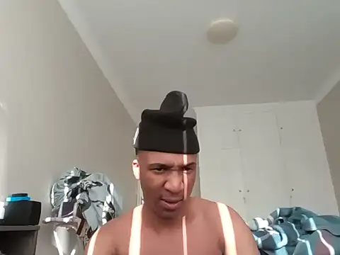 sydmanyoba online show from 11/19/25, 04:45