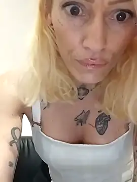 Malessia12 online show from 01/24/25, 06:25