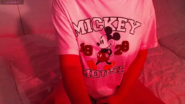 Snapshot of sweetchani666 chatting on 09/26/25, 02:21 sweetchani666 online show from 09/26/25, 02:21