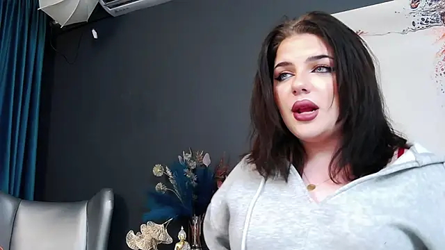 SophieRossy online show from 02/24/25, 06:04