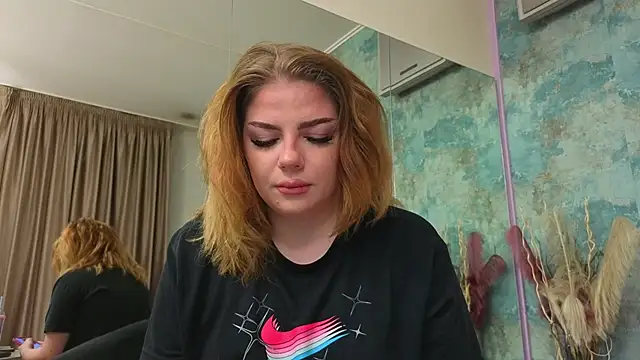 SophieRossy online show from 09/11/25, 07:14