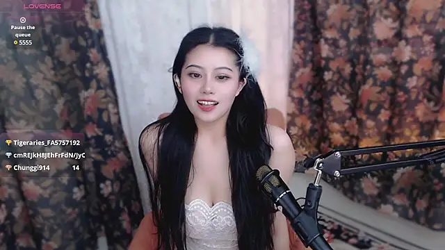 cat-lady-6688 online show from 03/13/25, 01:40