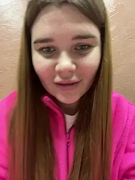 Snapshot of ella_zzz chatting on 01/22/25, 01:21 ella zzz online show from 01/22/25, 01:21