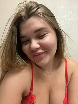 Snapshot of ella_zzz chatting on 10/16/25, 09:16 ella zzz online show from 10/16/25, 09:16