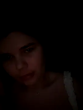 Snapshot of ella_zzz chatting on 12/18/25, 02:12 ella zzz online show from 12/18/25, 02:12