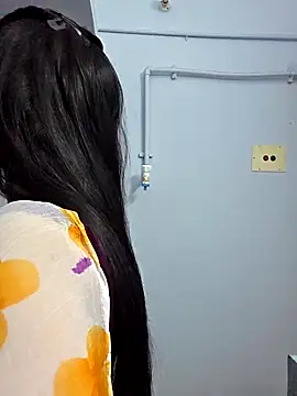 Snapshot of Hot_honey77 chatting on 09/20/25, 05:47 Hot honey77 online show from 09/20/25, 05:47